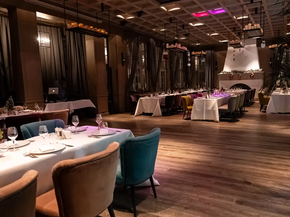 Salonul interior, vedere de ansamblu